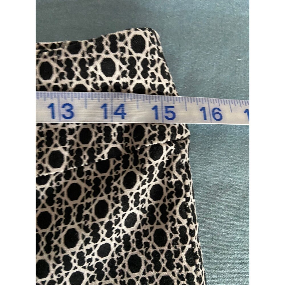 Krazy Larry Womens Pull On Pants Size 8 Black Geometric Artsy Tummy Control Slim - Picture 7 of 10